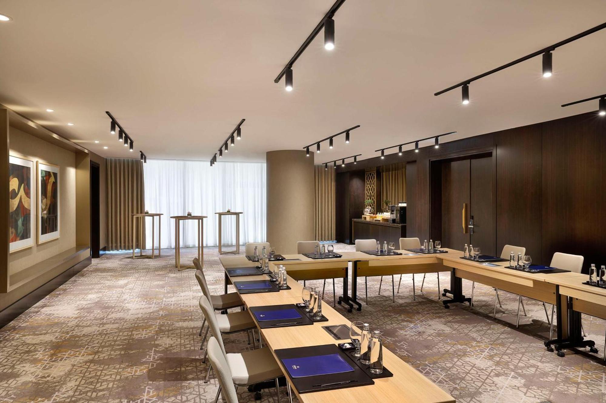 Hilton Riyadh Olaya Экстерьер фото